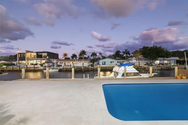 $1,725,000 | 340 Southeast 13th Avenue, Pompano Beach, FL 33060
