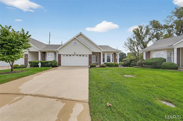 $289,900 | 57 Green Park Lane, O'Fallon, MO 63366