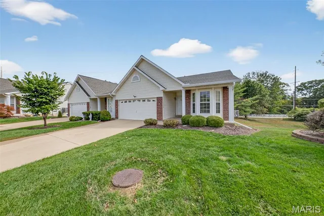 $284,500 | 57 Green Park Lane, O'Fallon, MO 63366