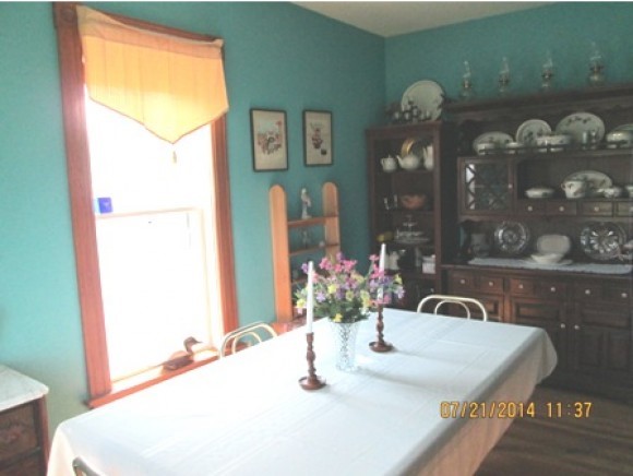 377 Gale Street Canaan, VT 05903 - Photo 12 of 35