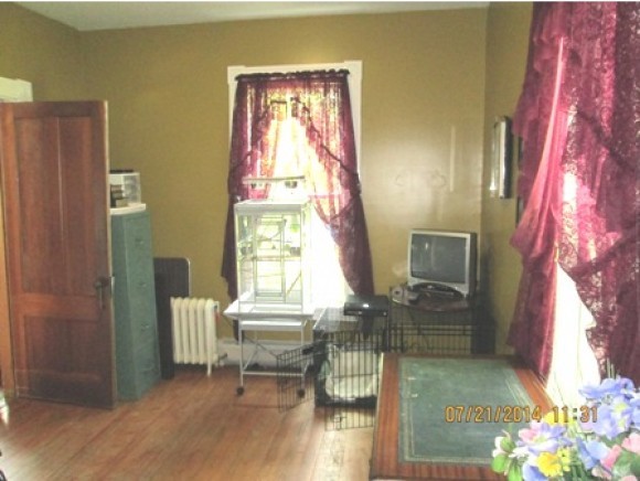 377 Gale Street Canaan, VT 05903 - Photo 13 of 35