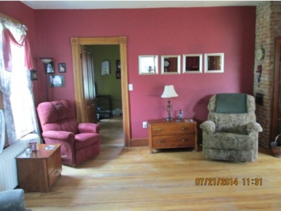 377 Gale Street Canaan, VT 05903 - Photo 16 of 35