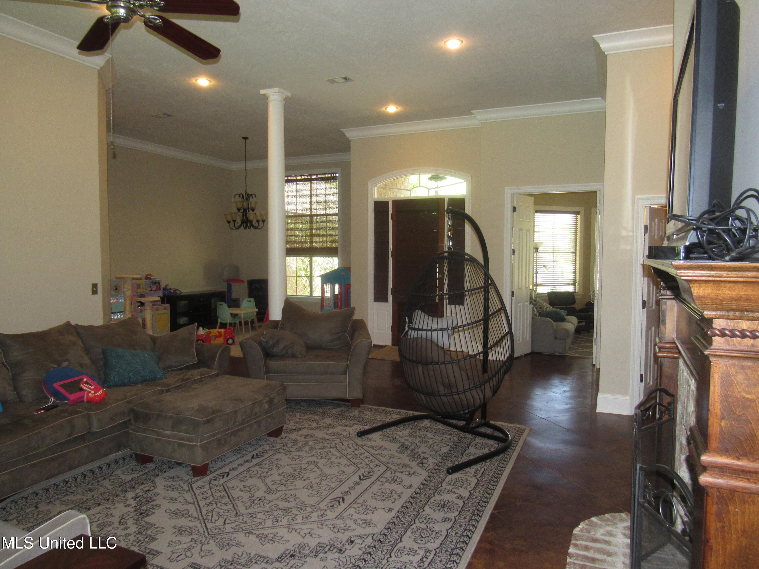 280 Lighthouse Lane Brandon, MS 39047 - Photo 5 of 45 IMG_2690