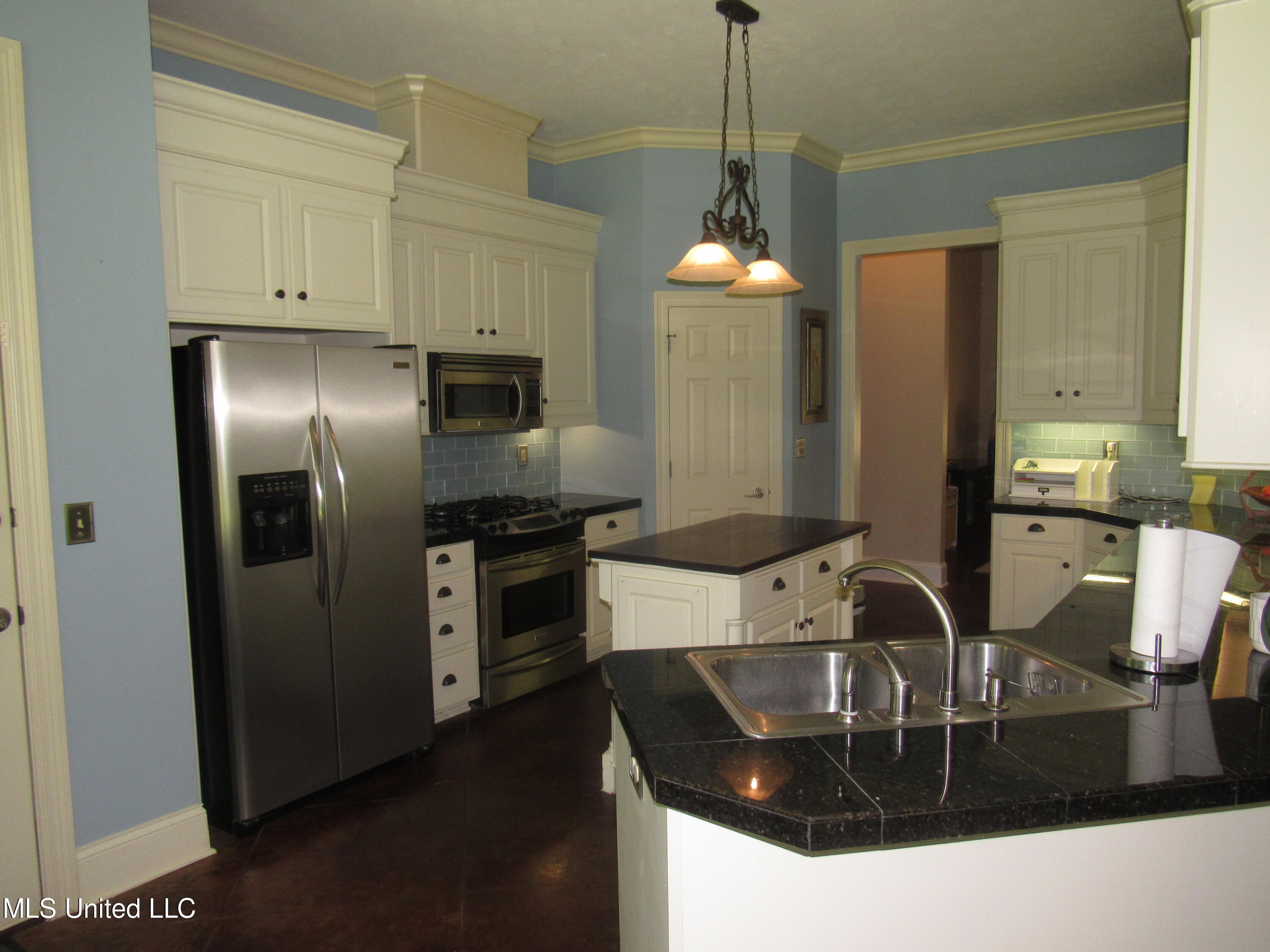 280 Lighthouse Lane Brandon, MS 39047 - Photo 9 of 45 IMG_2694