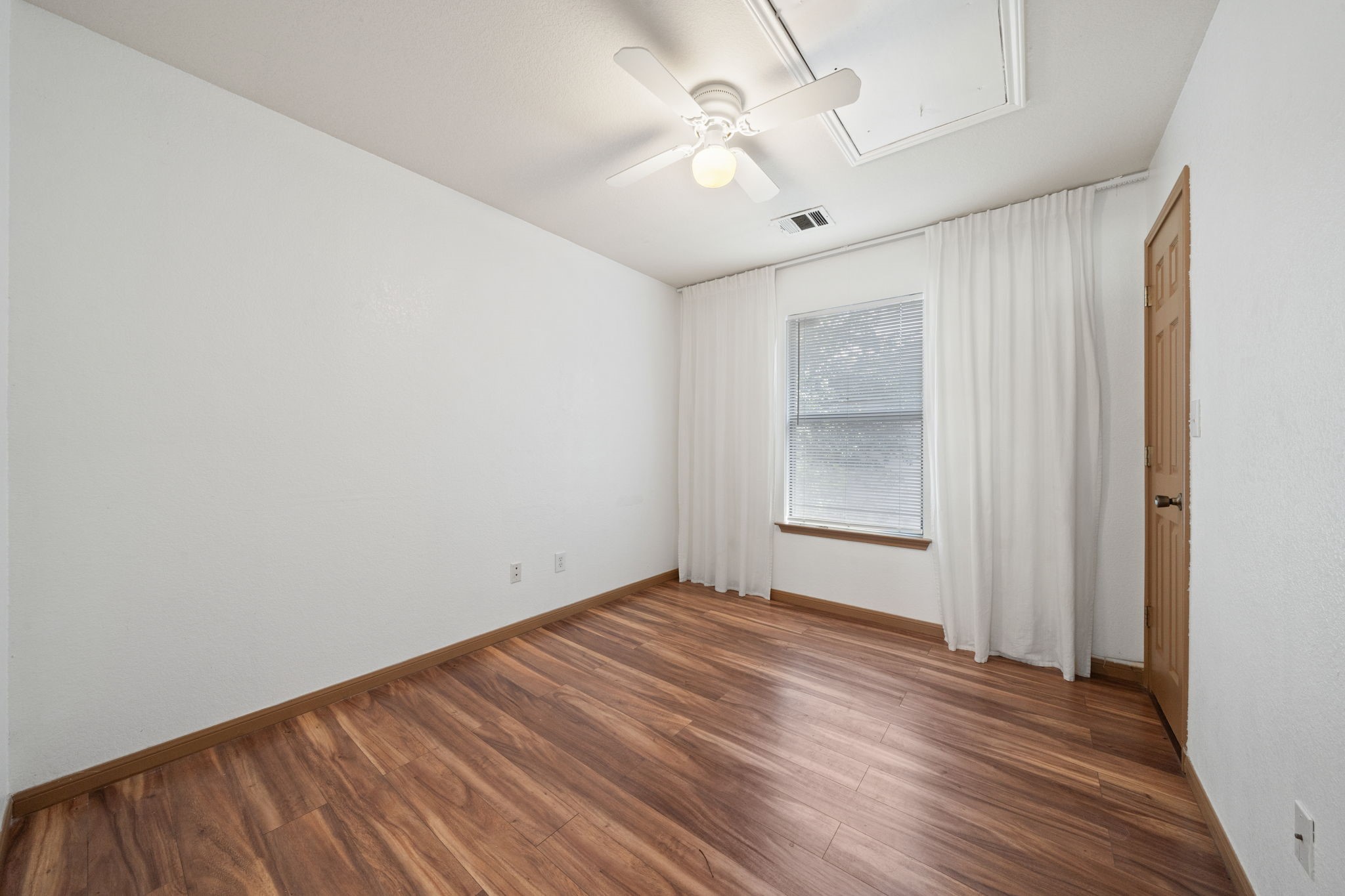 1904 Garden Street, Unit B Austin, TX 78702 - Photo 7 of 11