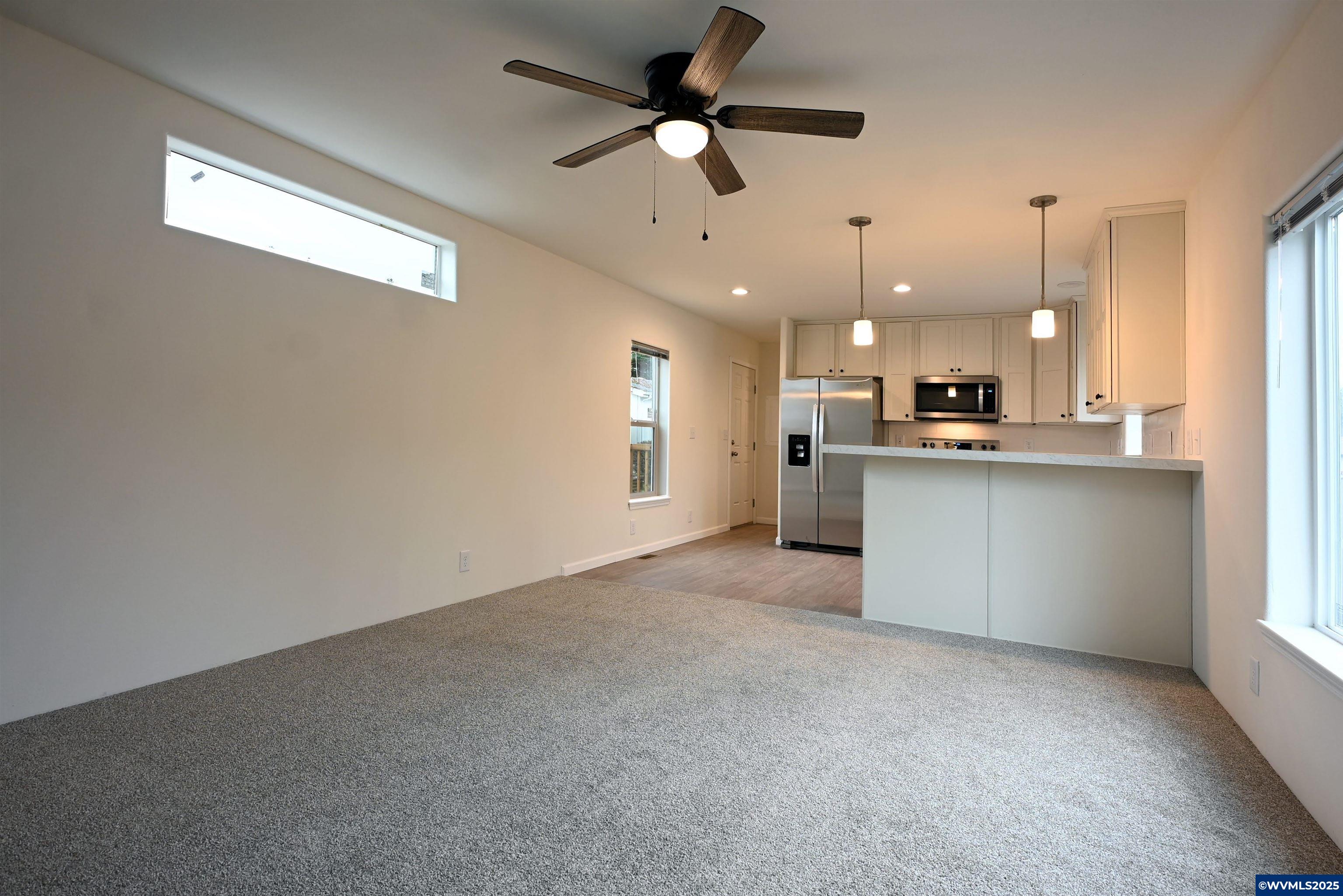4995 Southeast Sunnyside ( Road, Unit W15 Salem, OR 97302 - Photo 4 of 24