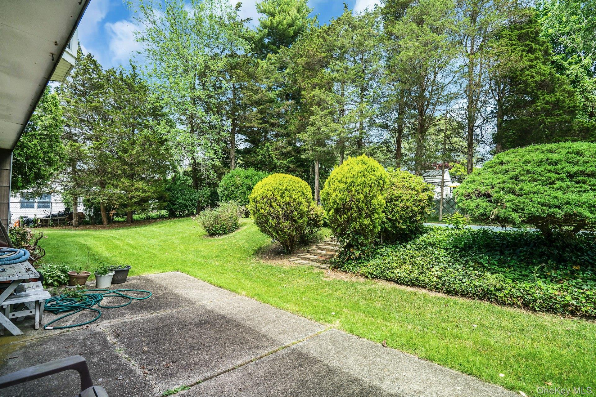 111 Daly Road East Northport, NY 11731 - Photo 37 of 38
