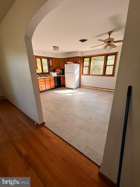 2925 Summit Avenue Baltimore, MD 21234 - Photo 3 of 16