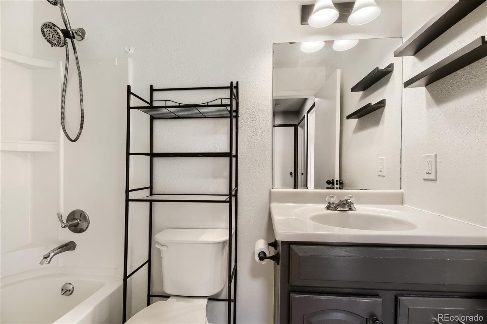 4212 South Laredo Way Aurora, CO 80013 - Photo 12 of 28