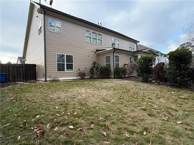 a view of entryway and hall