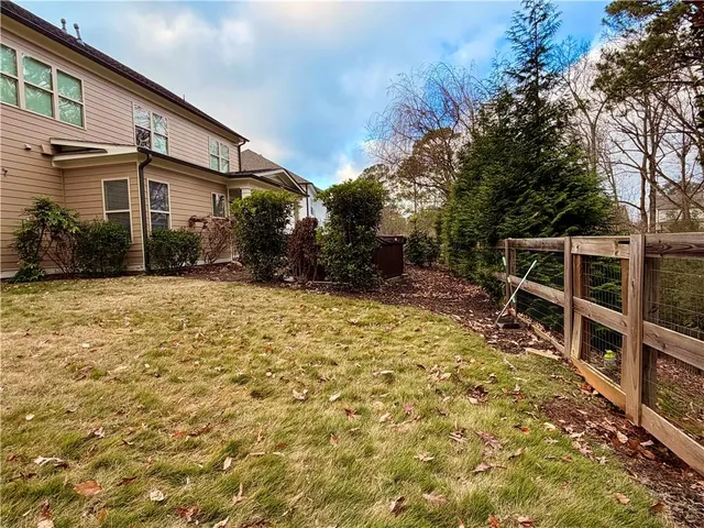 $3,500 | 512 Edgewater Drive, Holly Springs, GA 30115