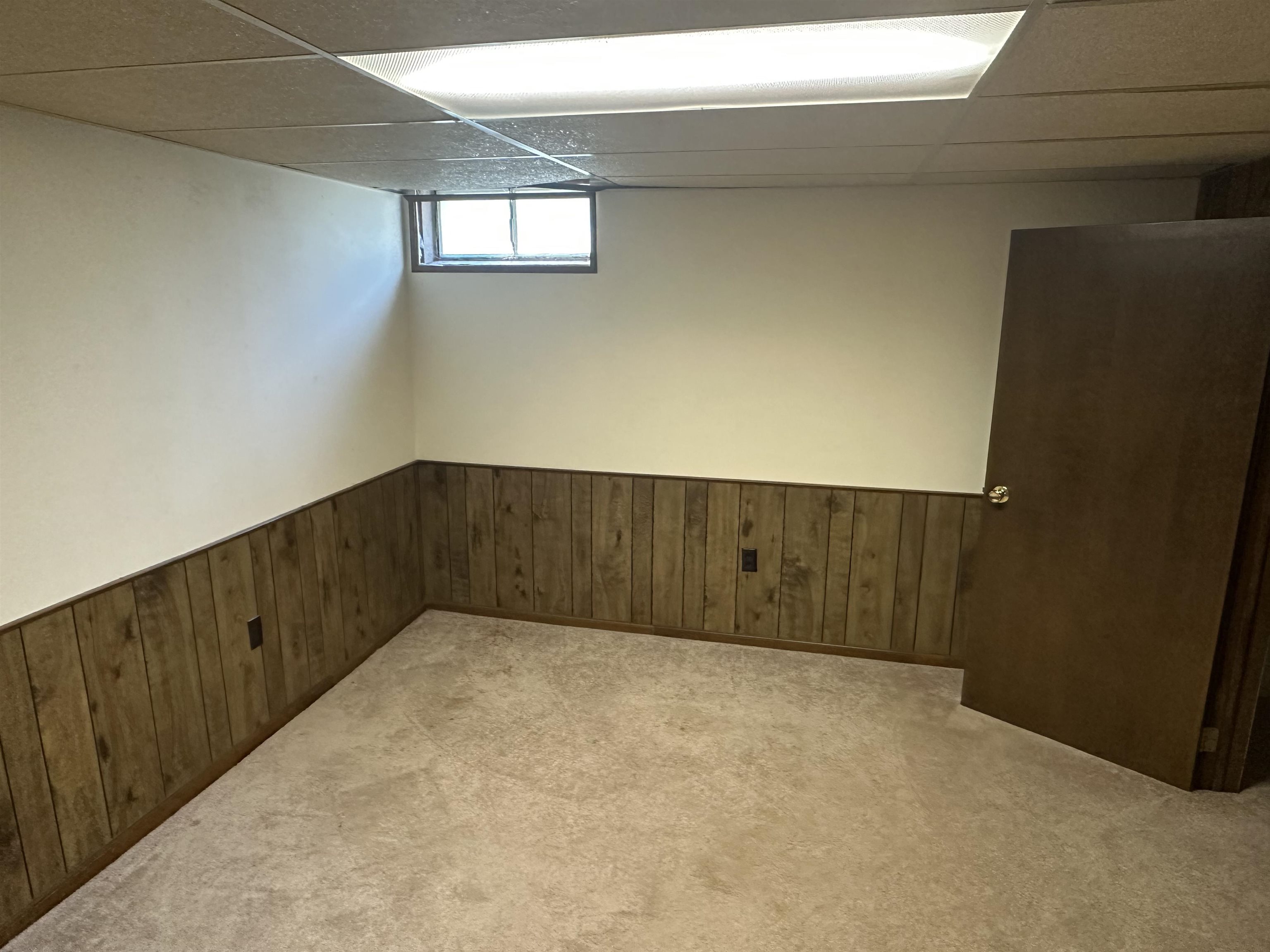 1510 Ellen Avenue Madison, WI 53716 - Photo 11 of 17