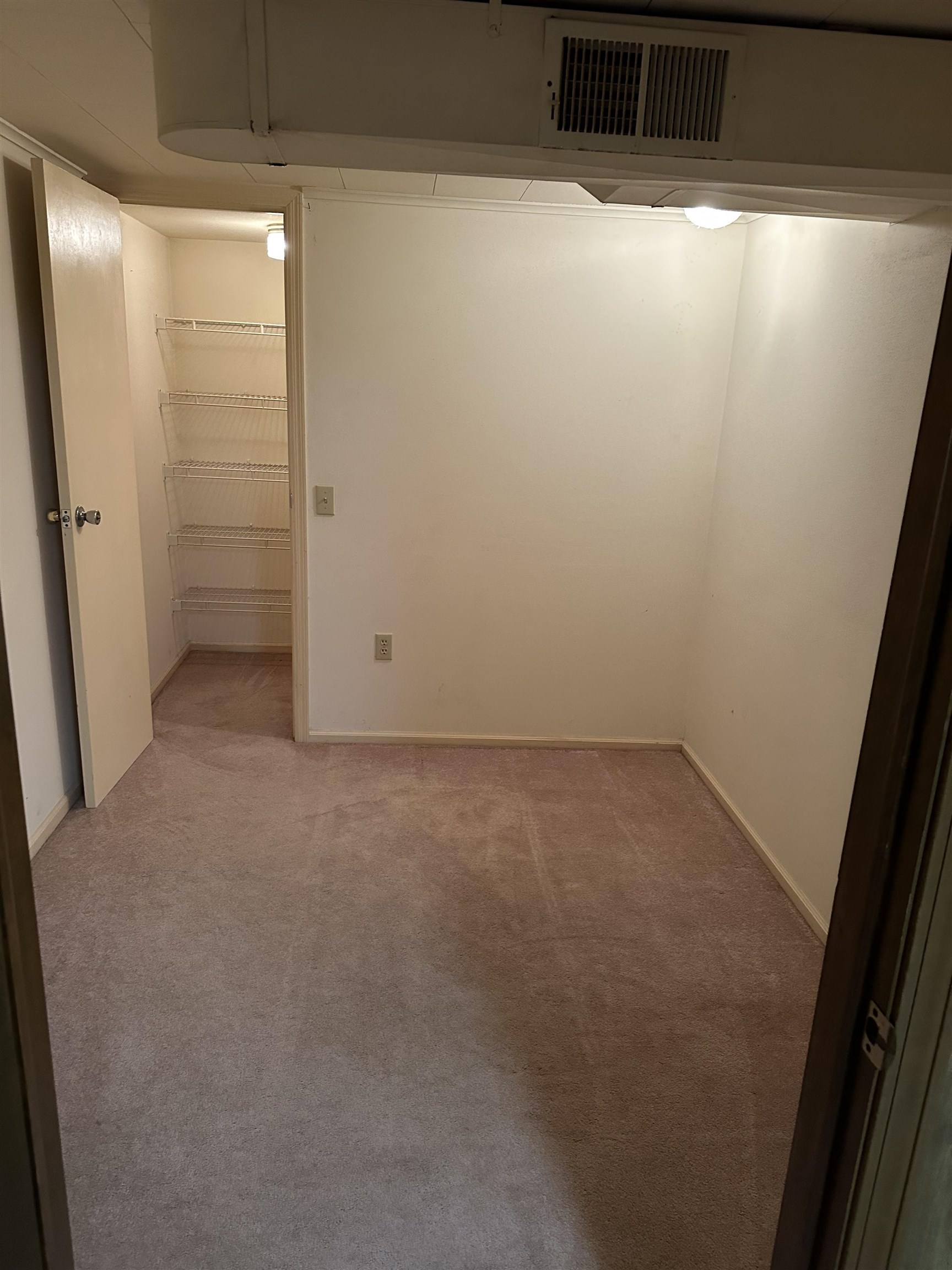 1510 Ellen Avenue Madison, WI 53716 - Photo 13 of 17