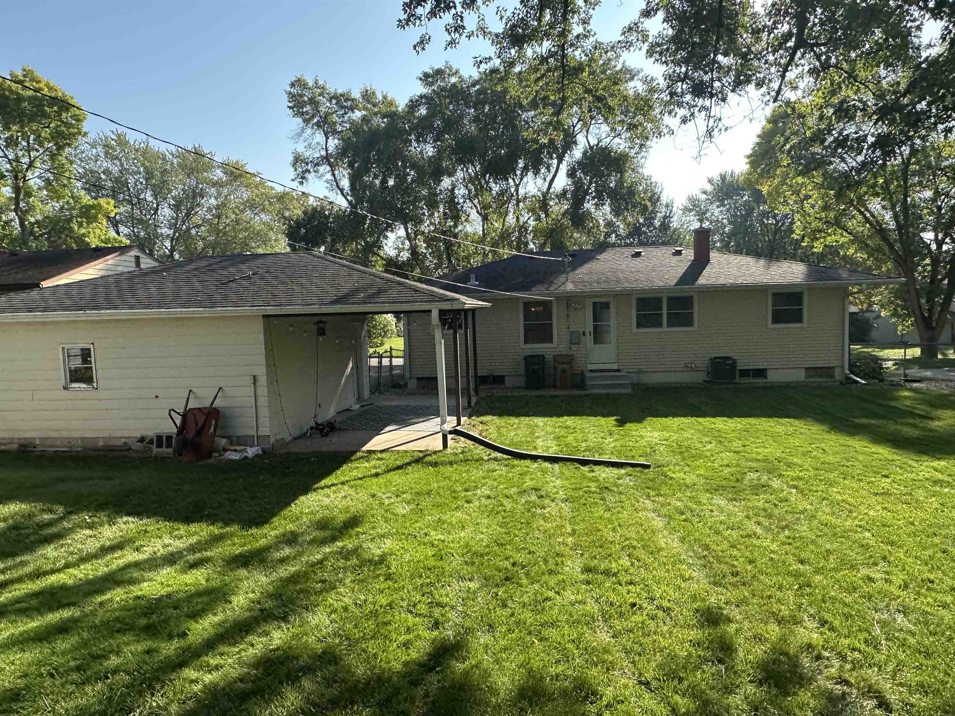 1510 Ellen Avenue Madison, WI 53716 - Photo 15 of 17