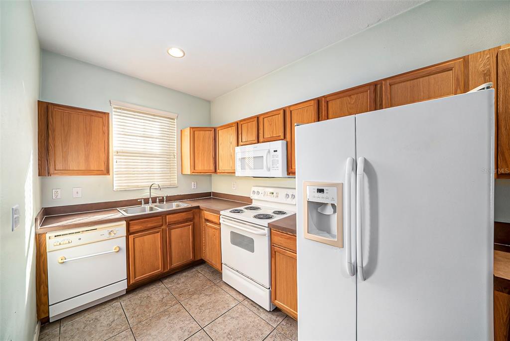 1965 Fiesta Ridge Court Tampa, FL 33604 - Photo 8 of 26