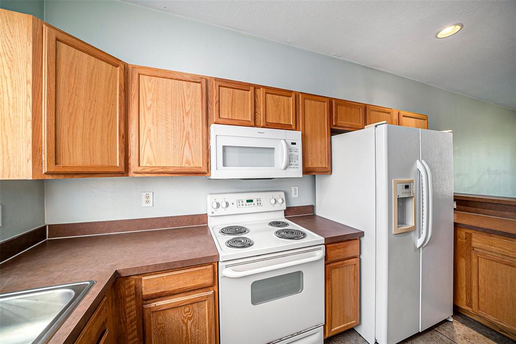 1965 Fiesta Ridge Court Tampa, FL 33604 - Photo 9 of 26