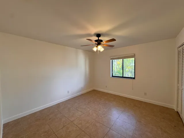 $2,250 | 125 South Palmway, Unit 4, Lake Worth Beach, FL 33460