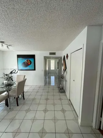 $2,400 | Bonaventure, Weston, FL 33326