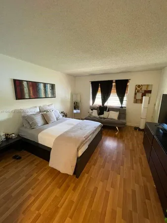 $2,400 | Bonaventure, Weston, FL 33326