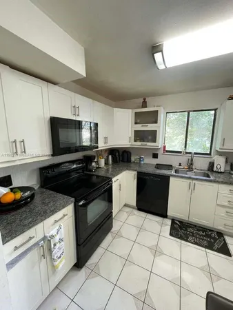 $2,400 | Bonaventure, Weston, FL 33326