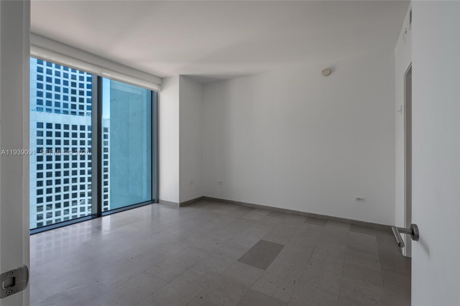 68 Southeast 6th Street, Unit 2507 Miami, FL 33131 - Photo 17 of 47 2nd Bedroom