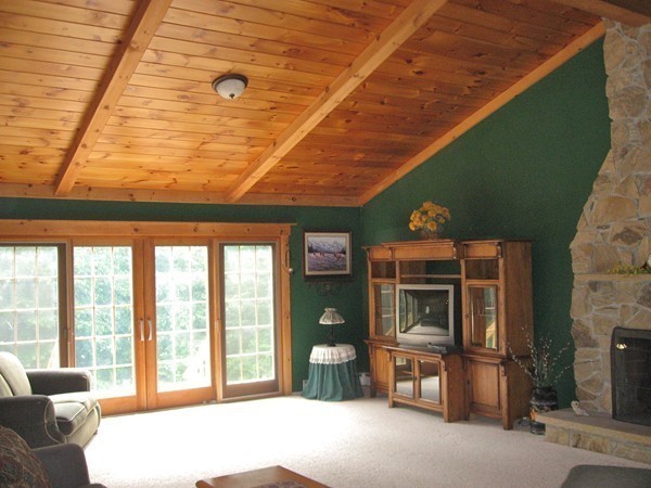 83 Maple Street Douglas, MA 01516 - Photo 13 of 21 Gallery Image 13