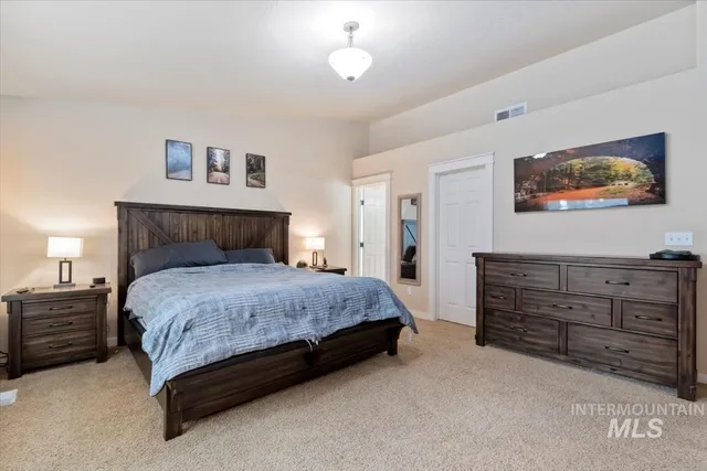 $470,000 | 496 North Carswell Way, Star, ID 83669