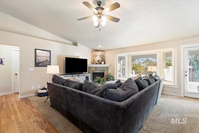 $470,000 | 496 North Carswell Way, Star, ID 83669