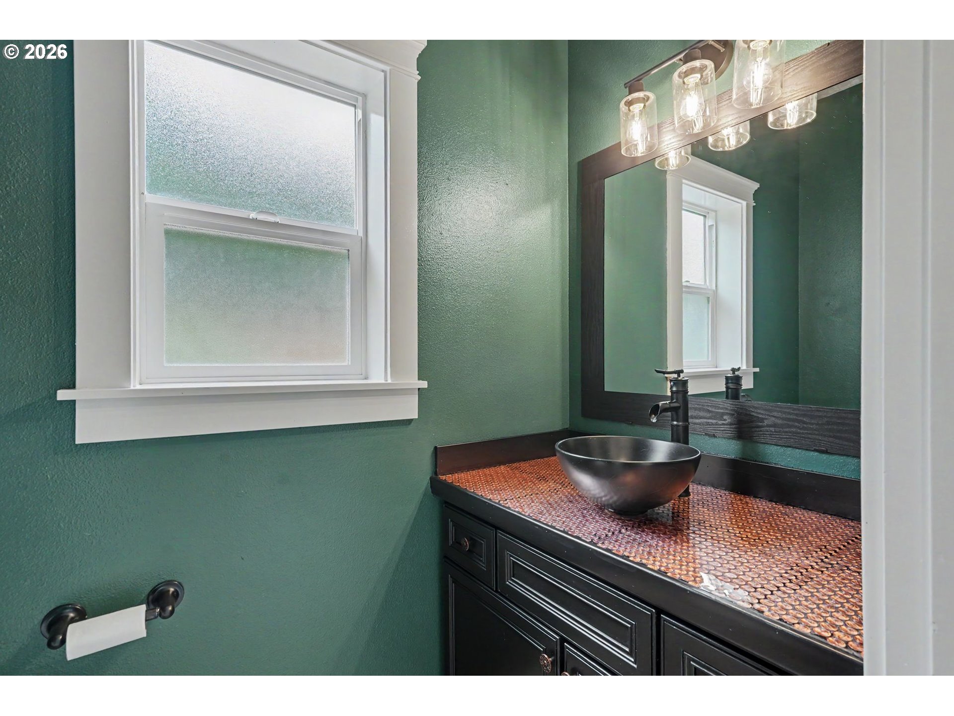 1462 Barnick Road Northeast Keizer, OR 97303 - Photo 13 of 48 a bathroom with a sink and a mirror