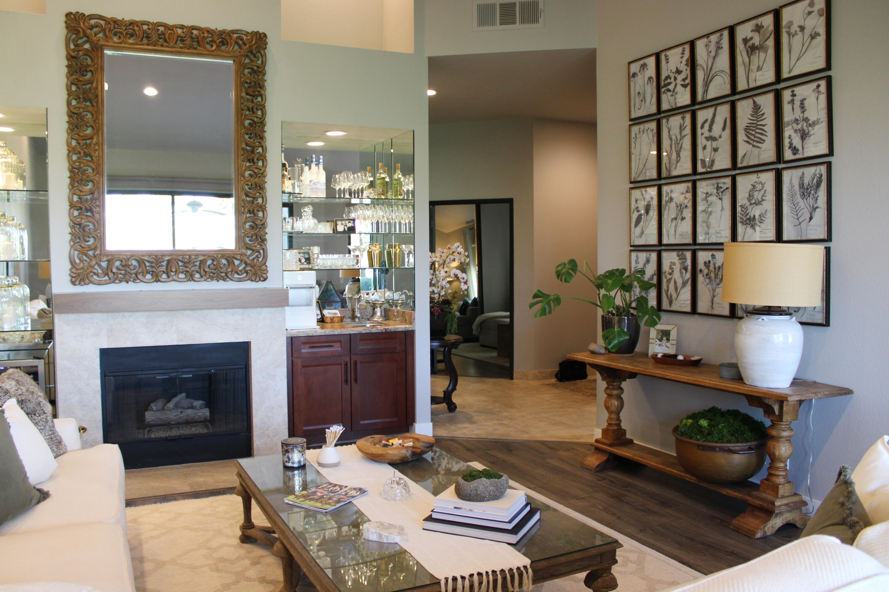 55646 Riviera La Quinta, CA 92253 - Photo 2 of 11 Living Room 2