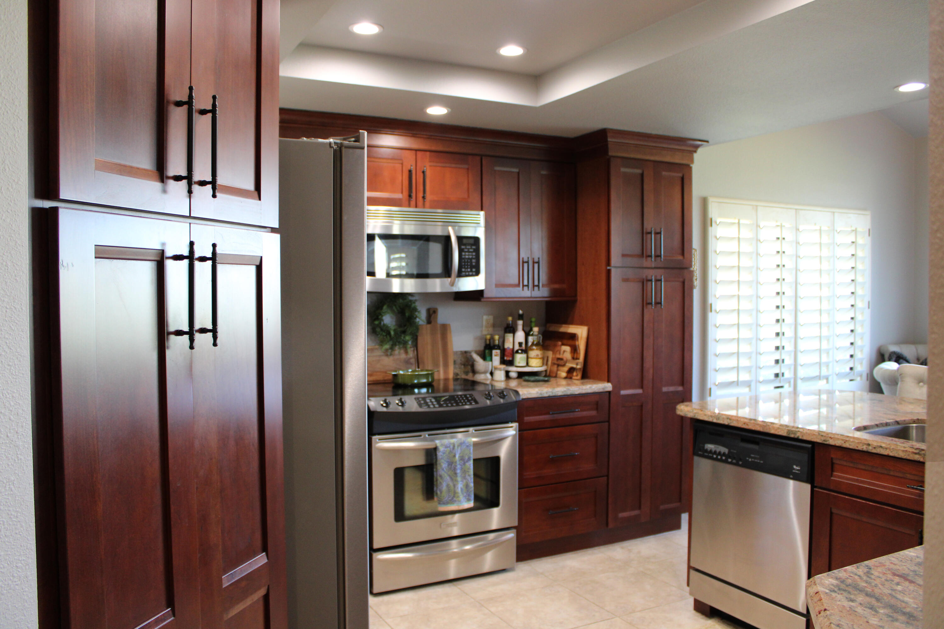 55646 Riviera La Quinta, CA 92253 - Photo 3 of 11 Kitchen