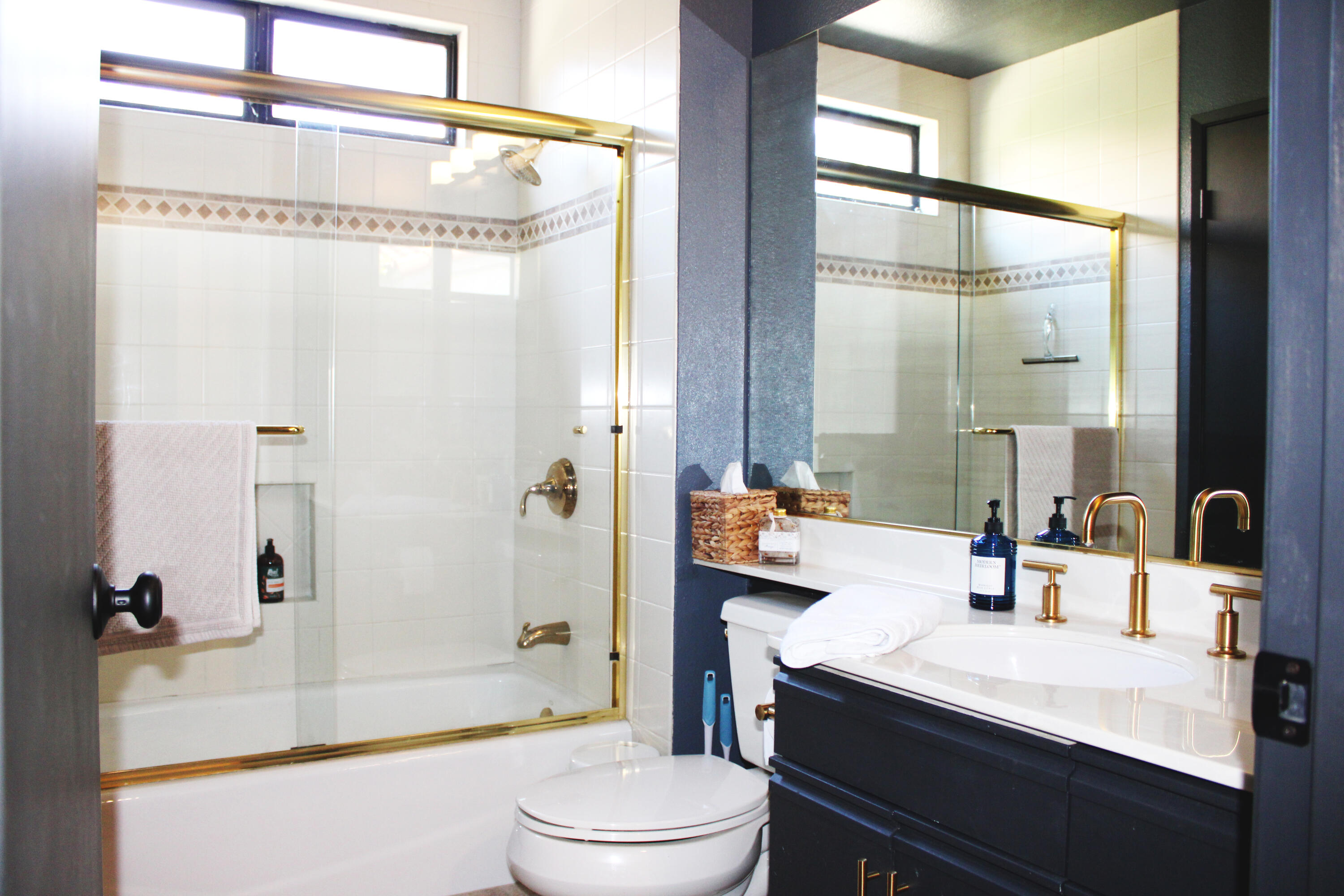 55646 Riviera La Quinta, CA 92253 - Photo 10 of 11 Bathroom 3