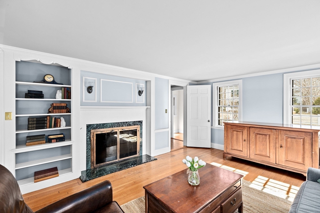 24 Lincoln Street Hingham, MA 02043 - Photo 11 of 32