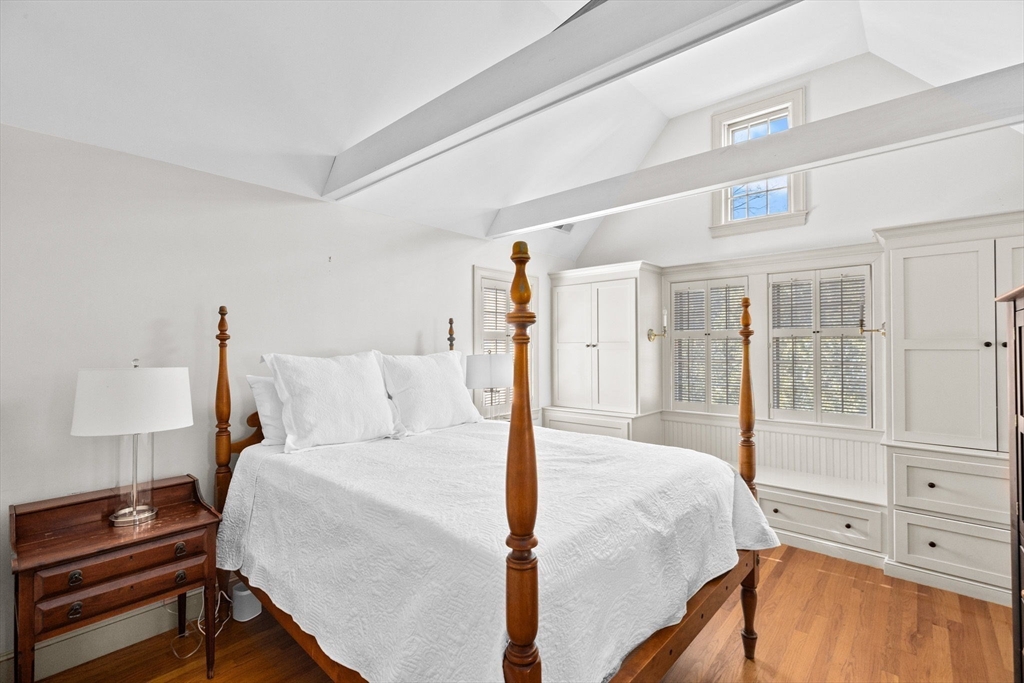 24 Lincoln Street Hingham, MA 02043 - Photo 17 of 32