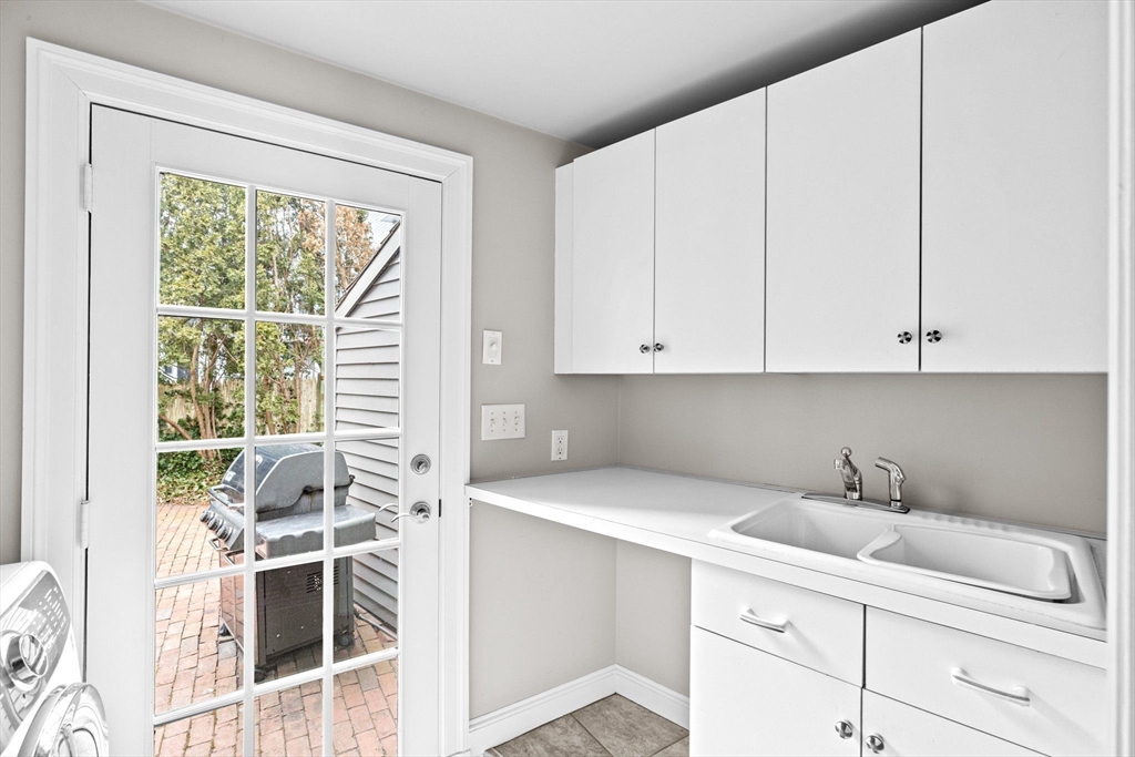 24 Lincoln Street Hingham, MA 02043 - Photo 25 of 32