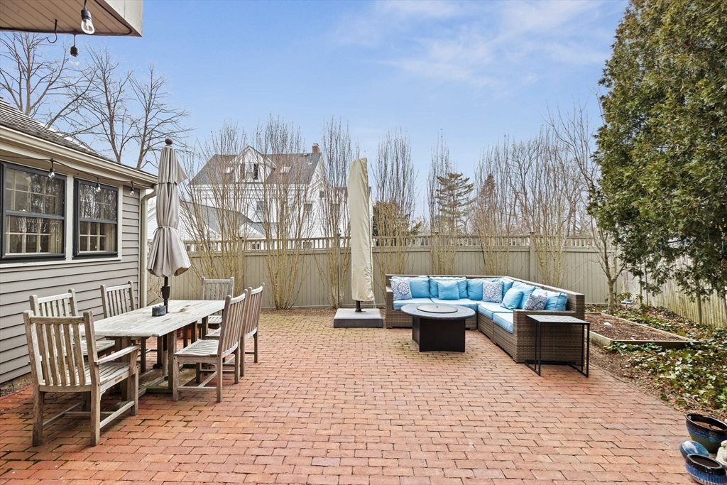 24 Lincoln Street Hingham, MA 02043 - Photo 27 of 32