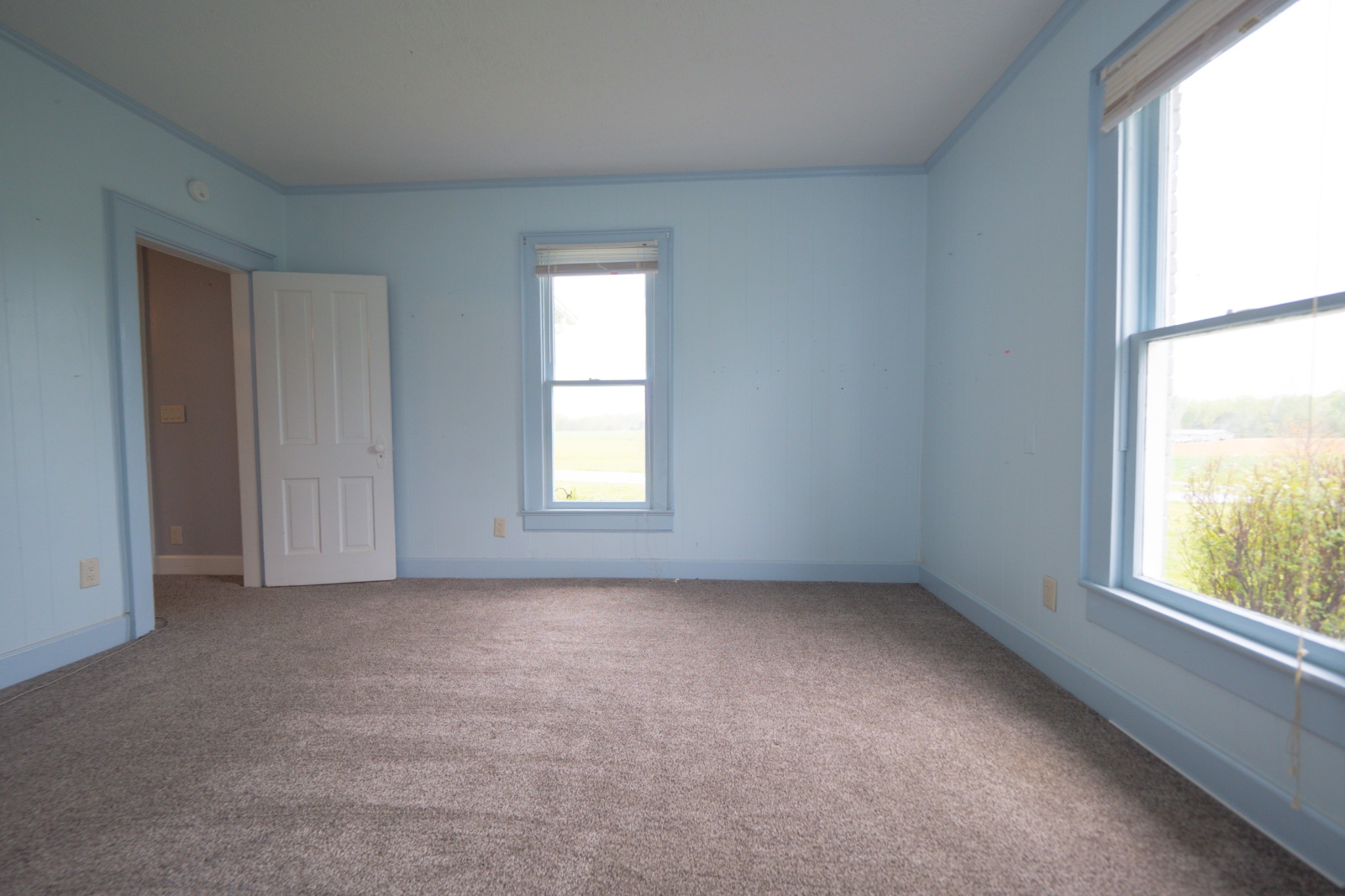 225 Paul Thompson Road Bethpage, TN 37022 - Photo 11 of 14 an empty room with a window