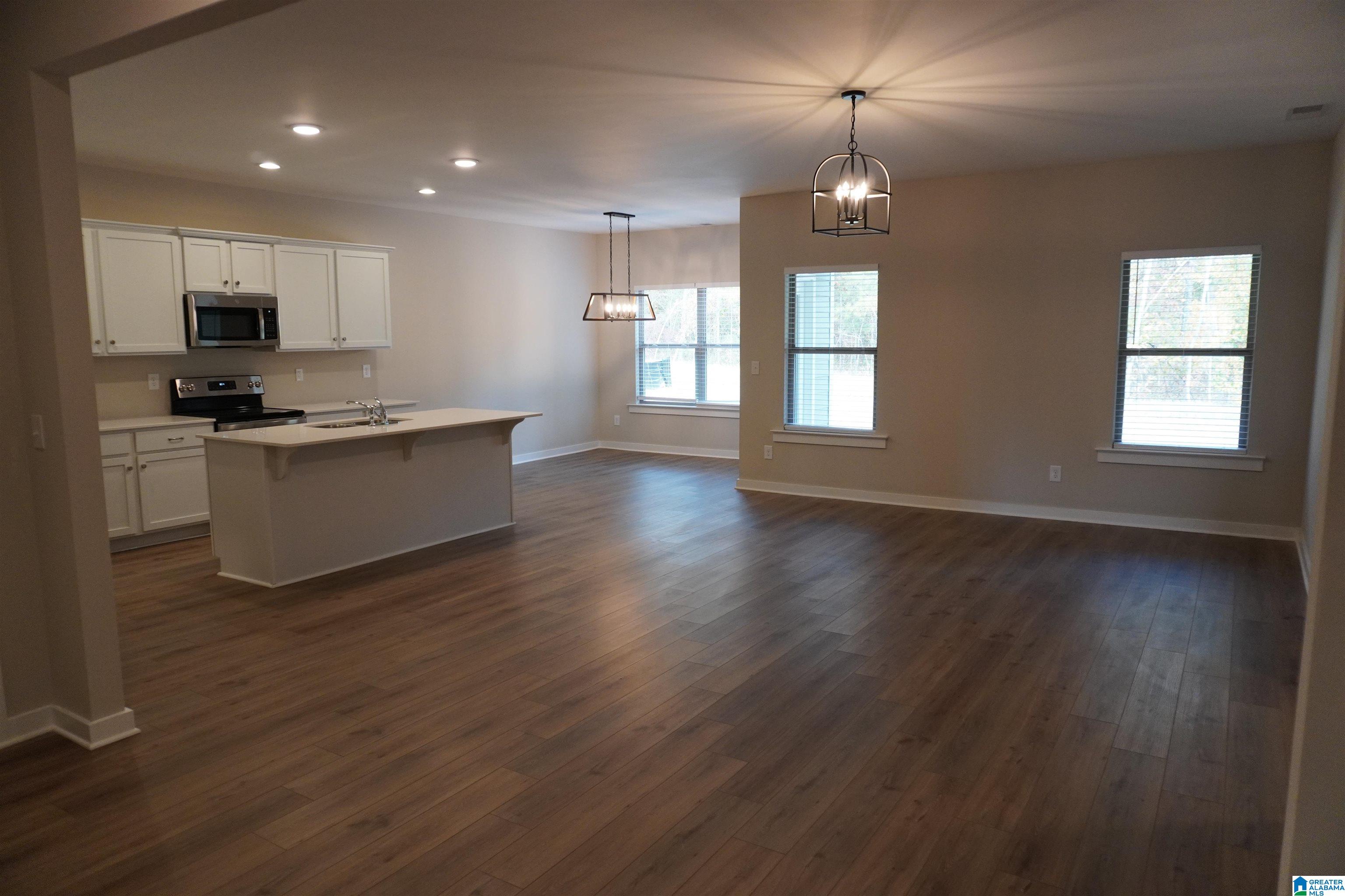 162 Kings Way Jasper, AL 35501 - Photo 3 of 13 Gallery Image 3