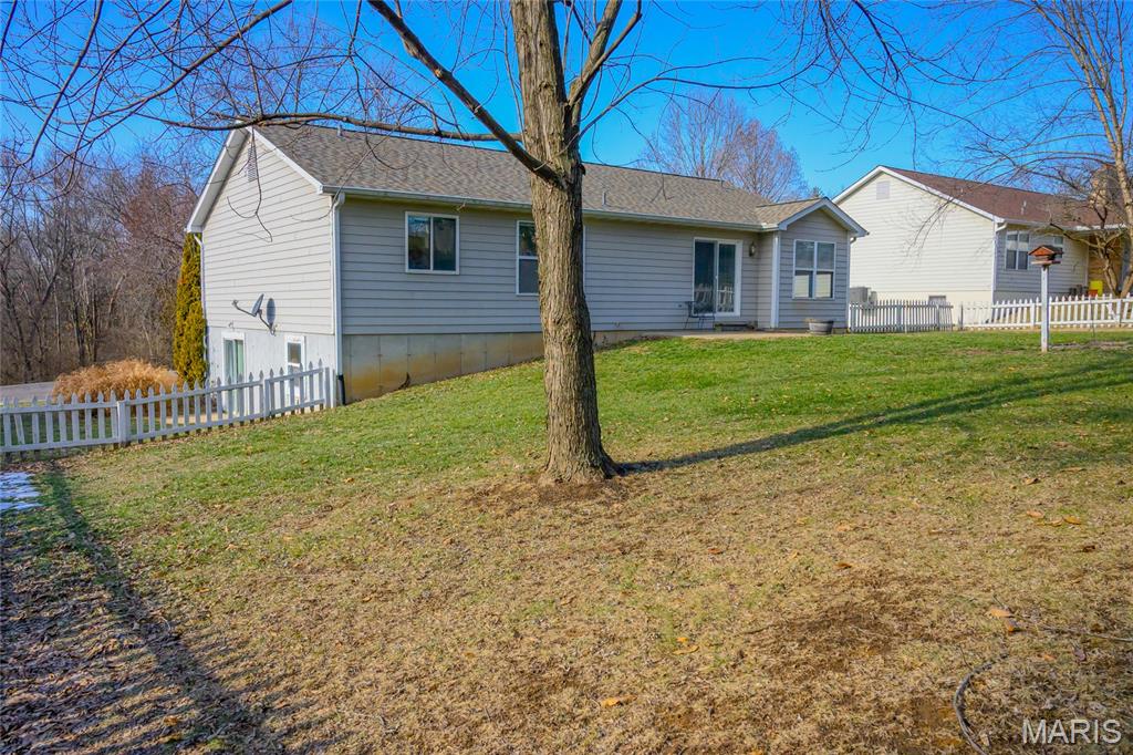 2289 Pine Lake Loop Gray Summit, MO 63039 - Photo 24 of 34