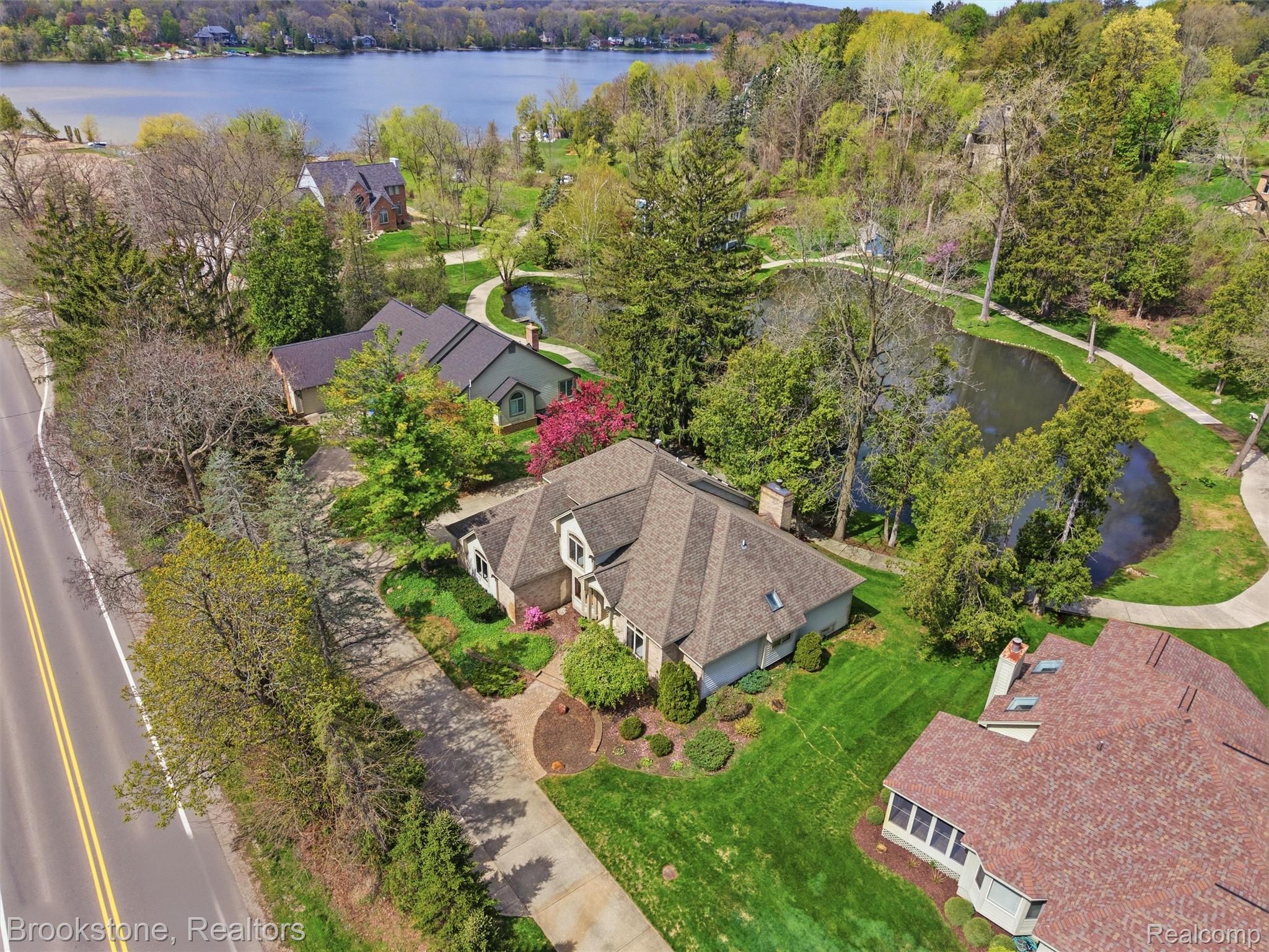 6512 White Lake Road Clarkston, MI 48346 - Photo 65 of 69 Aerial View of White Lake Road