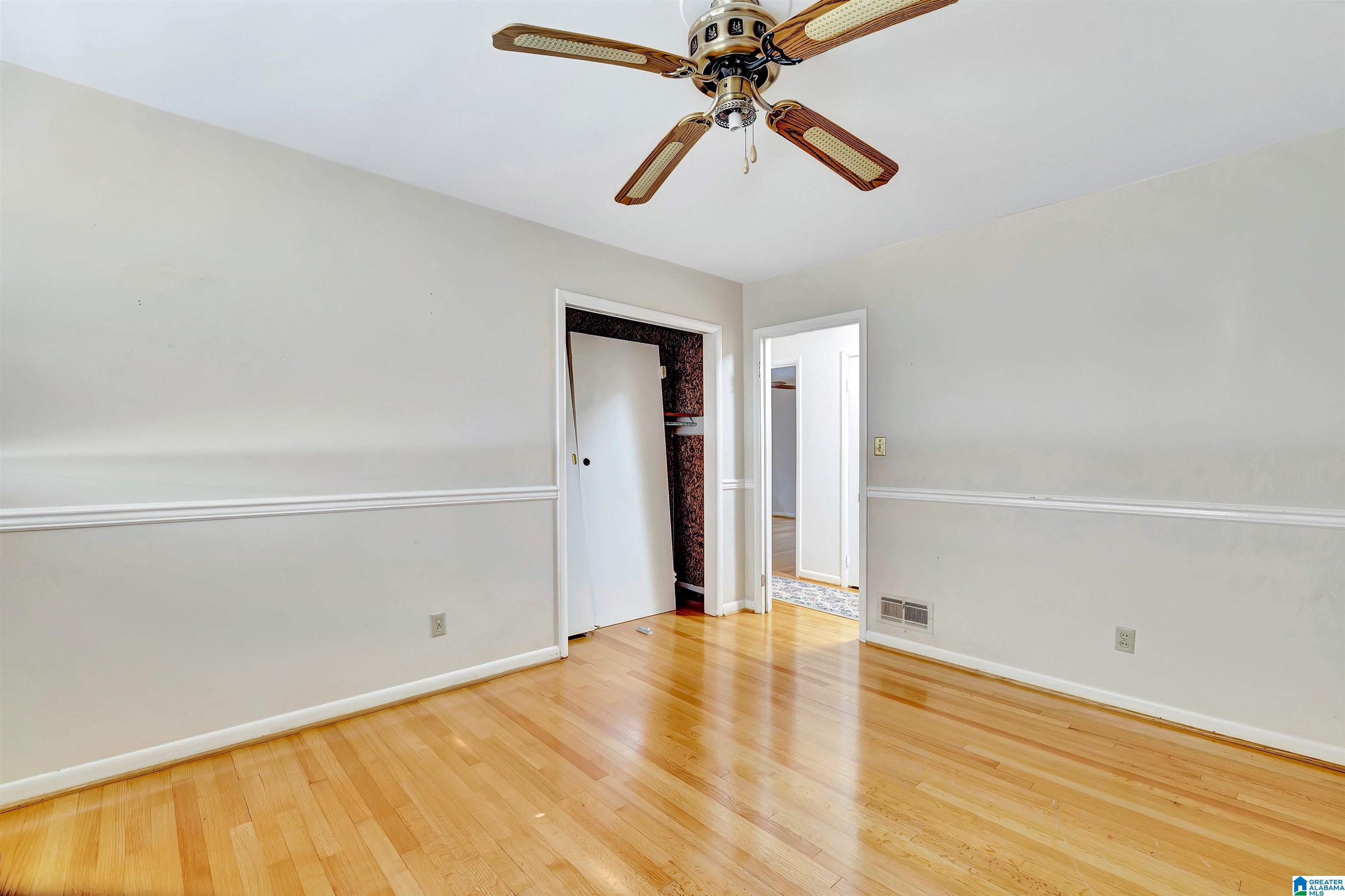 924 Martinwood Road Birmingham, AL 35235 - Photo 19 of 35