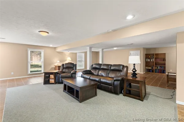 $634,900 | 7313 Wind Dance Parkway, Greenville, IN 47124