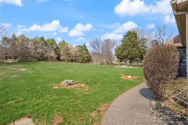 $634,900 | 7313 Wind Dance Parkway, Greenville, IN 47124