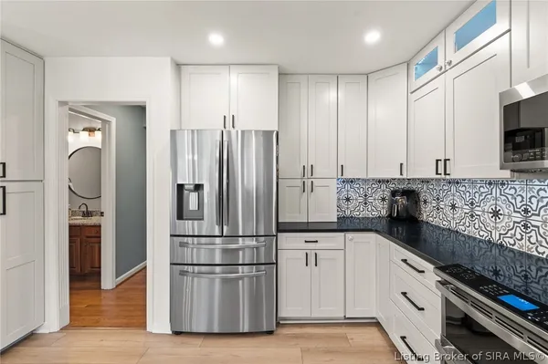 $634,900 | 7313 Wind Dance Parkway, Greenville, IN 47124