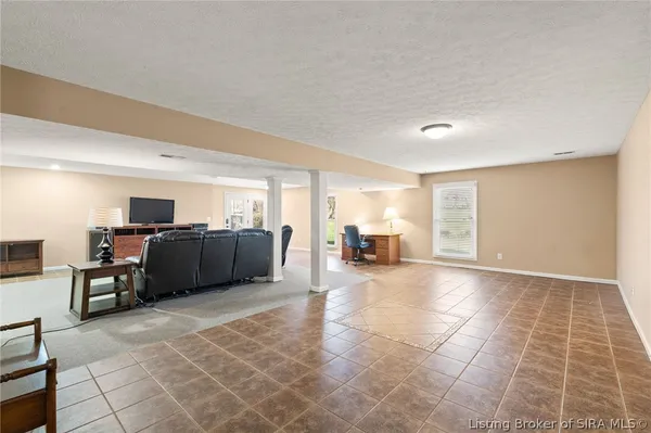 $634,900 | 7313 Wind Dance Parkway, Greenville, IN 47124