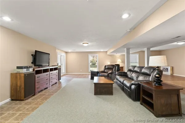 $634,900 | 7313 Wind Dance Parkway, Greenville, IN 47124