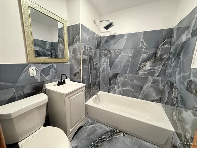 $1,350 | 111 Dempster Street, Buffalo, NY 14206