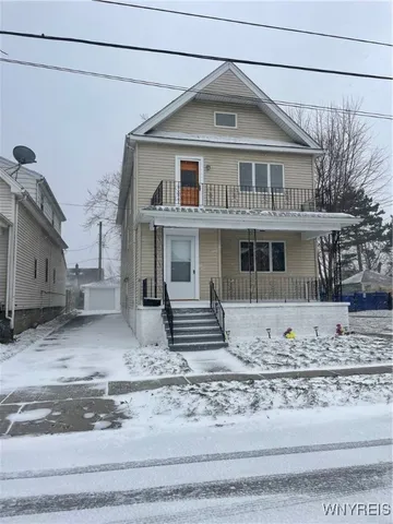 $1,350 | 111 Dempster Street, Buffalo, NY 14206