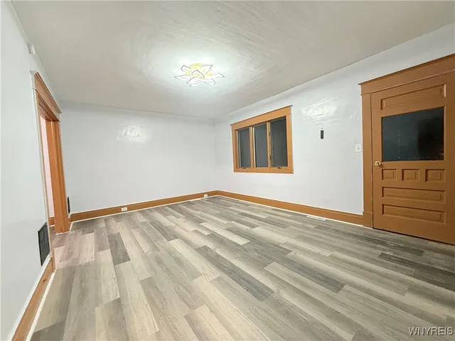 $1,350 | 111 Dempster Street, Buffalo, NY 14206