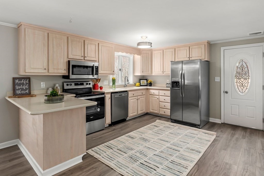 45 Powder Mill Road Sudbury, MA 01776 - Photo 11 of 34